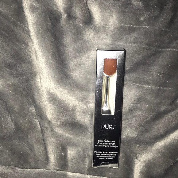 pur skin perfecting concealer brush